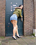 Gloryhole Girl