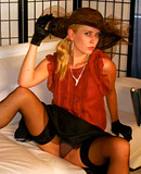 Leony Aprill