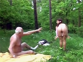 Old fart fucking a young girl