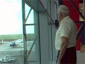 Old fart fucking a young girl