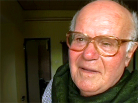 Old fart fucking a young girl