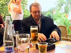 Old fart fucking a young girl