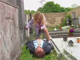 Old fart fucking a young girl