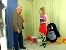 Old fart fucking a young girl